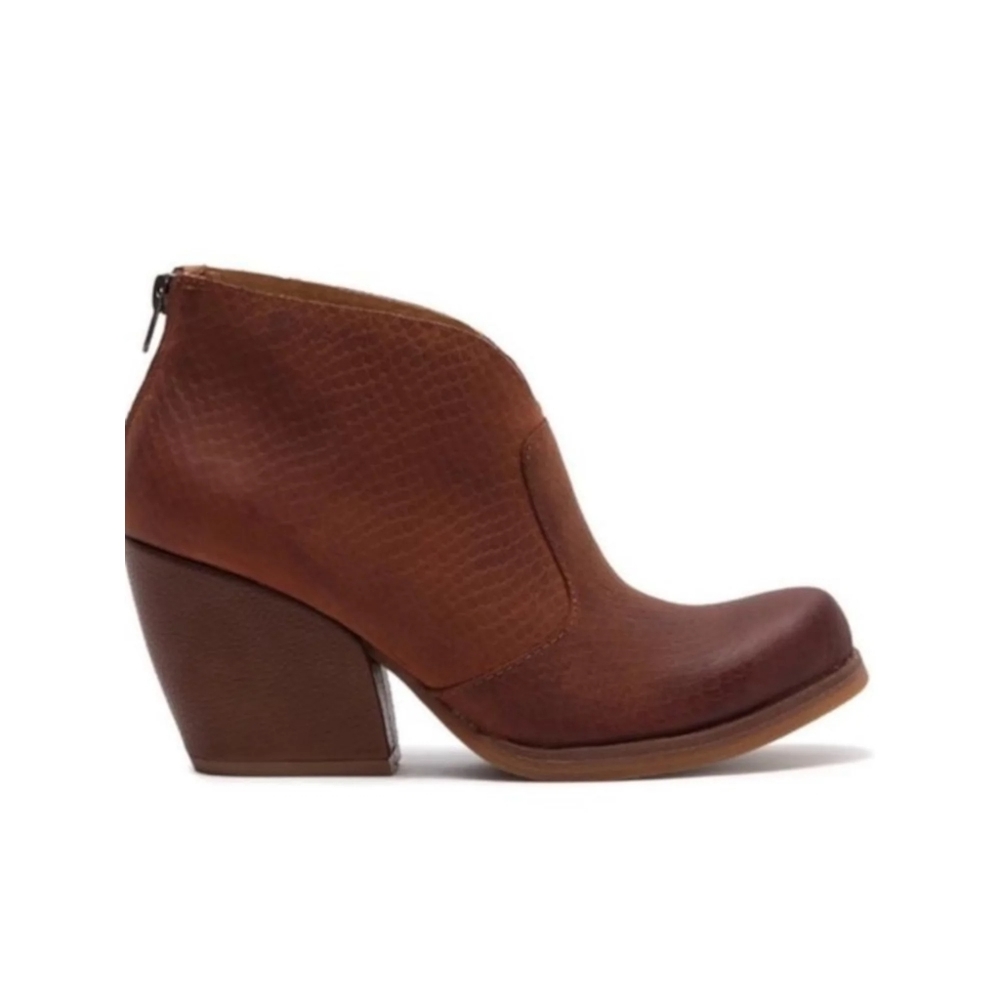 Korks Brand Women's Brown Textured Bootie